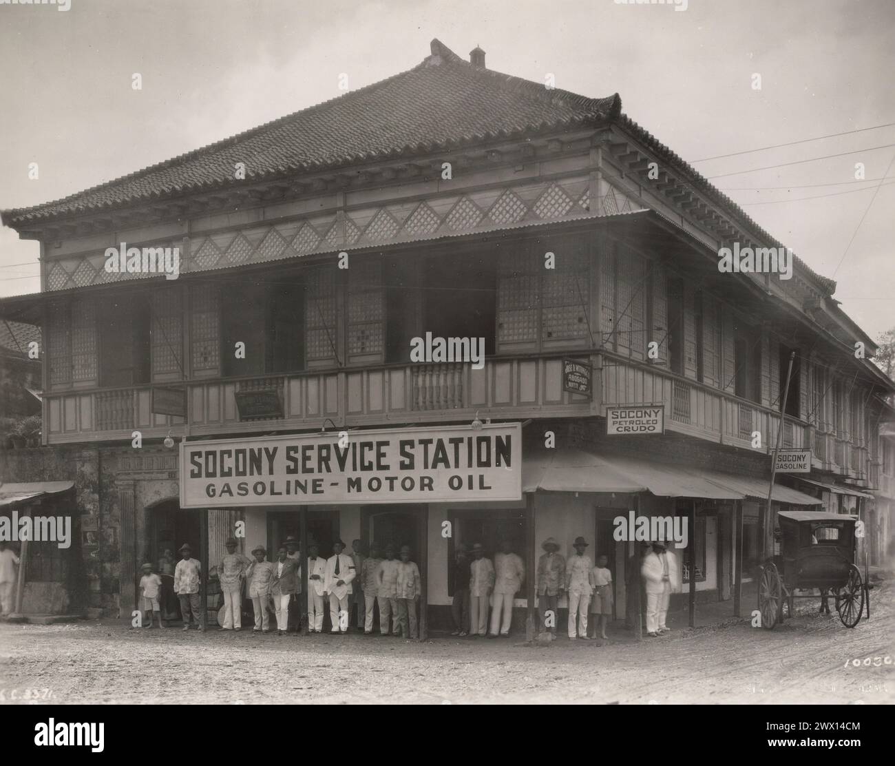 Taken at Malolos, Prov. of Bulacan, Philippine Islands La casa del Juez de Paz de Malolos, used by the Filipinos in 1898 and 1899 as Secretaria de Guerra (War Department) ca. 1929 Stock Photo