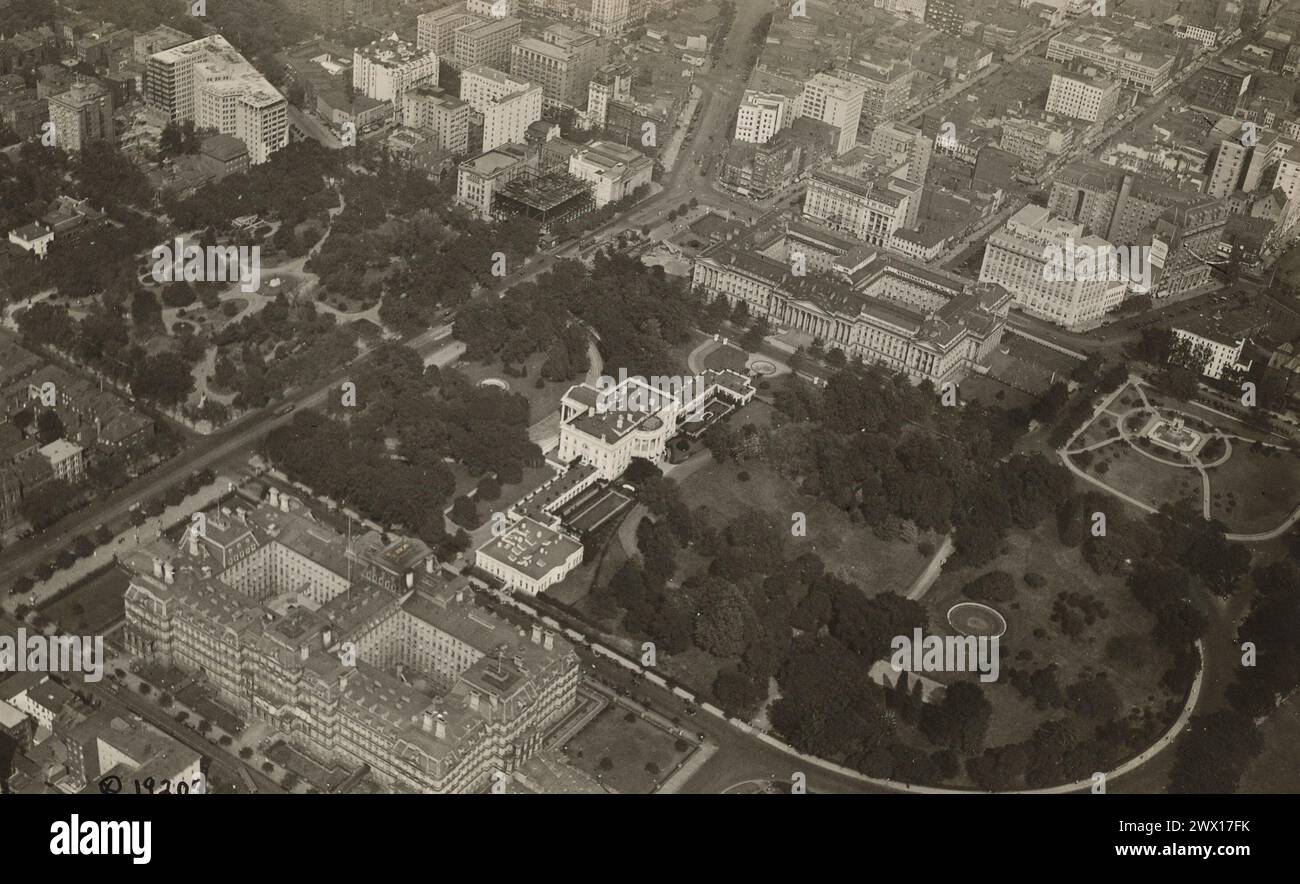 Aerial view of the White House in Washington D.C. ca. 1918 Stock Photo