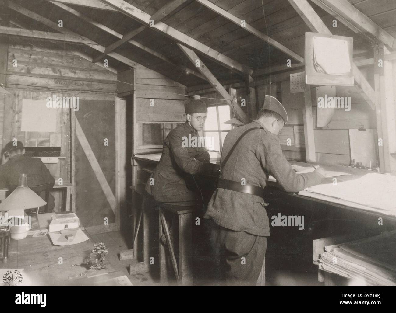 WW I Photos: Weather forecasting room where weather maps are made. Meteorlogical station 1 km east of Colombey-les-Belles France ca. 1918 Stock Photo