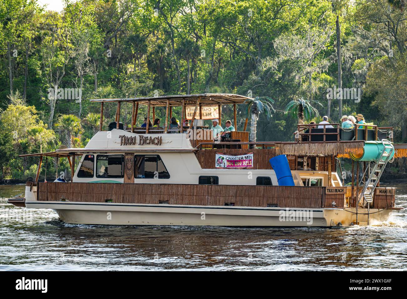 Tikki Beach charter yacht cruising the Intracoastal Waterway along Palm Valley, Florida, near Jacksonville. (USA) Stock Photo