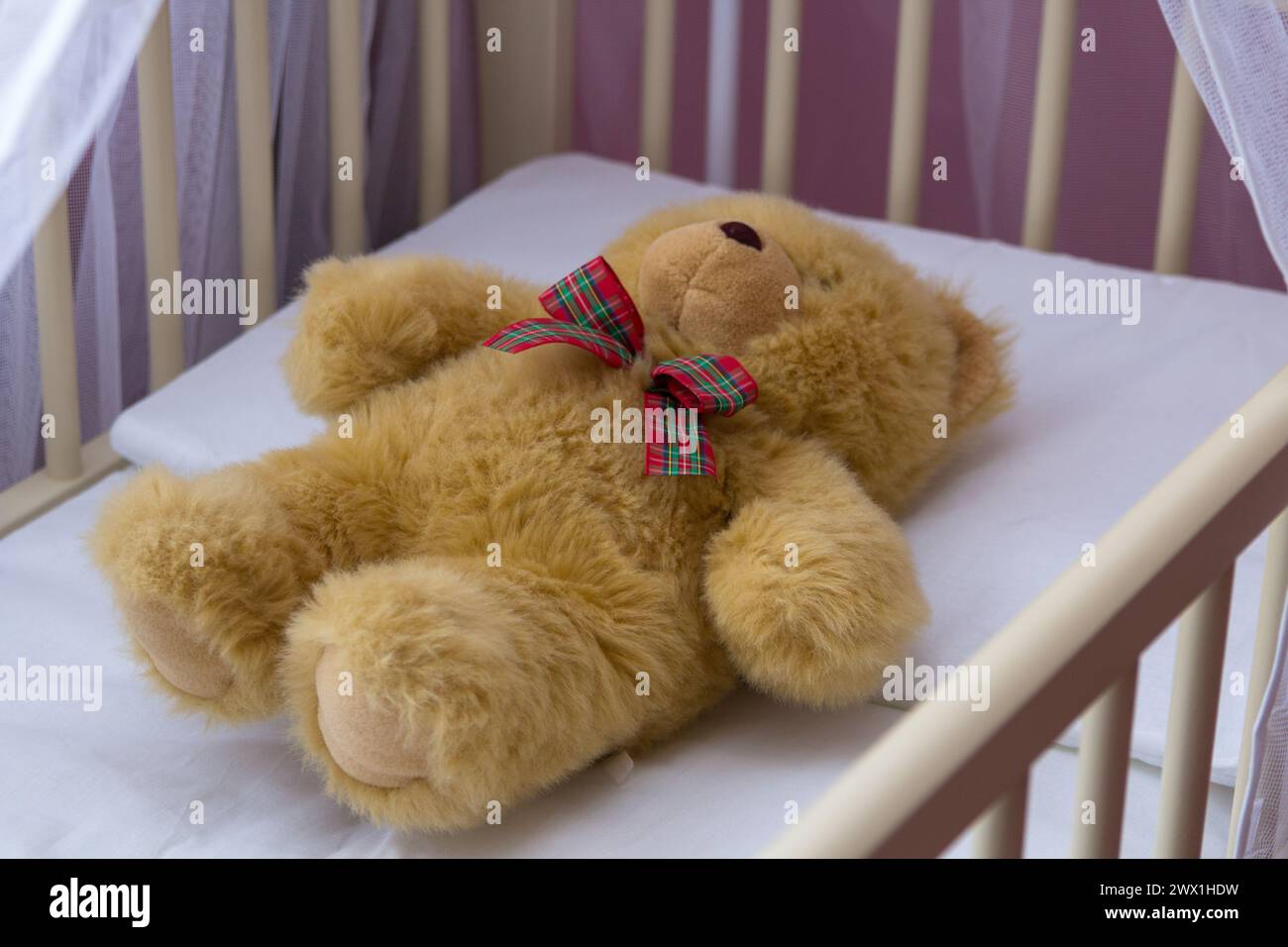 Empty crib hi-res stock photography and images - Alamy