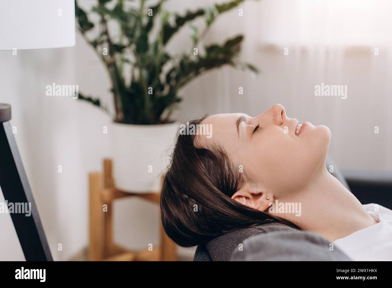 Doze visualizing hi-res stock photography and images - Alamy