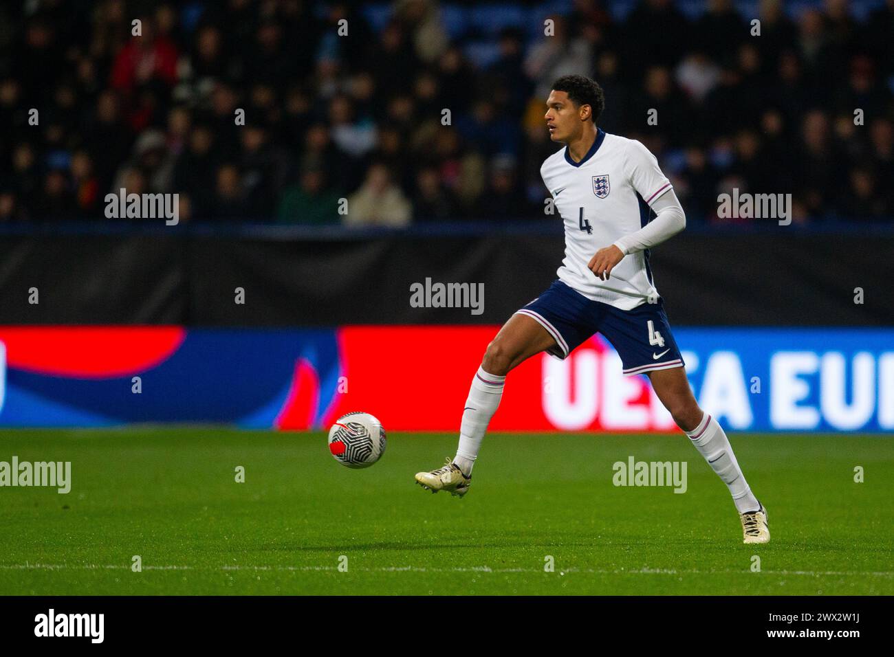 Quansah england hires stock photography and images Alamy