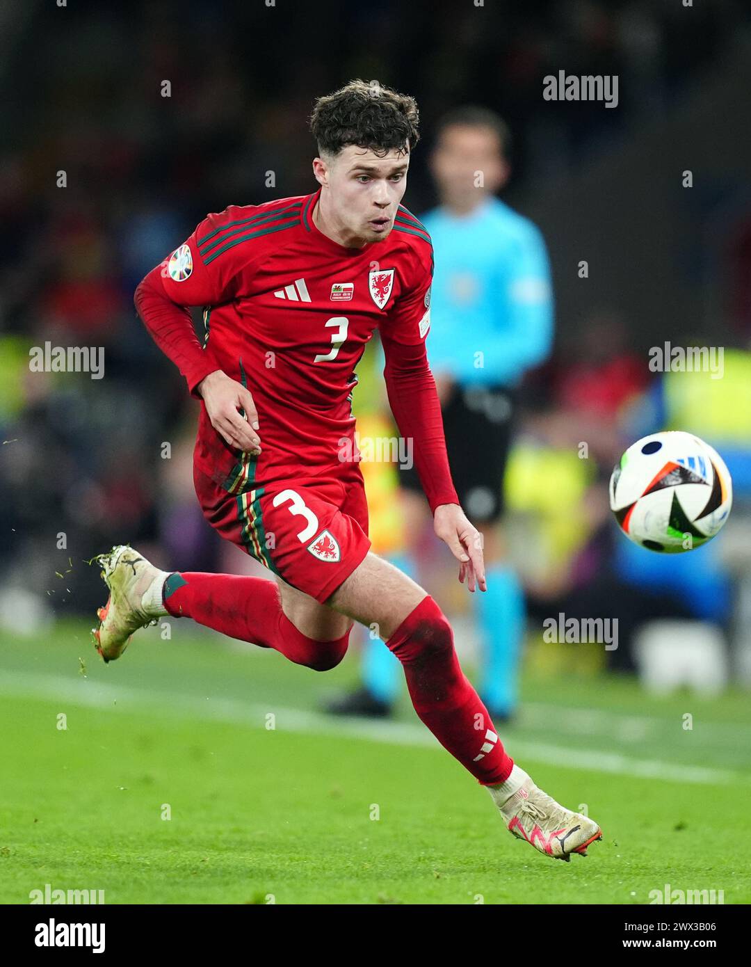 Wales' Neco Williams during the UEFA Euro 2024 Qualifying play-off final at the Cardiff City Stadium, Wales. Picture date: Tuesday March 26, 2024. Stock Photo