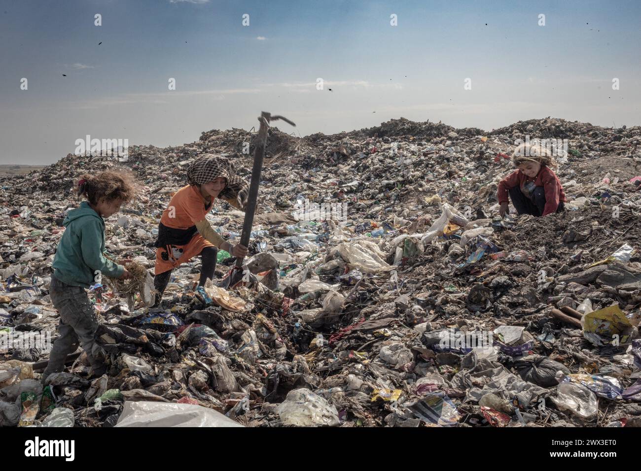 Children live in squalid hi-res stock photography and images - Alamy