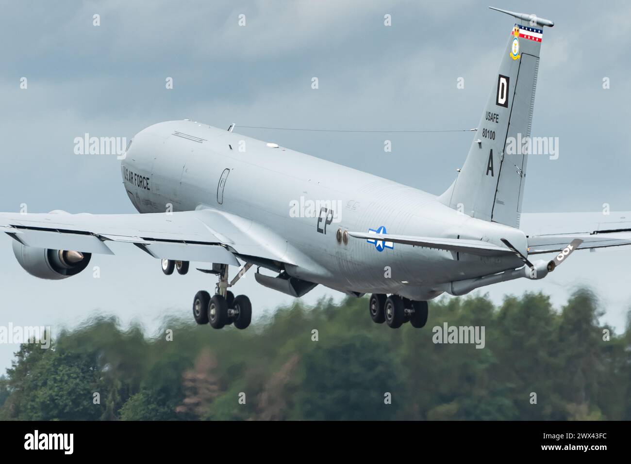 A Boeing KC-135 Stratotanker aerial refueling tanker aircraft of the USAF. Stock Photo