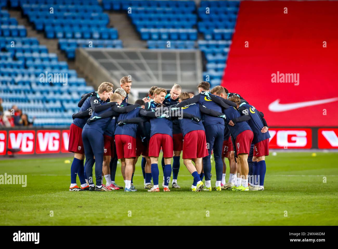Oslo, Norway, 26th March 2024. Captain Martin Odegaard speaks to the Norwegain players before the friendly match between Norway and Slovakia at Ullevål Stadium in Oslo  Credit: Frode Arnesen/Alamy Live News Stock Photo