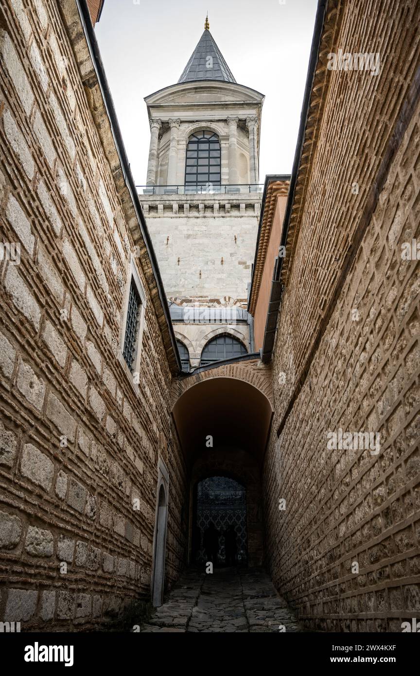 Tower Of Justice, Topkapı Palace, Istanbul, Turkey Stock Photo - Alamy