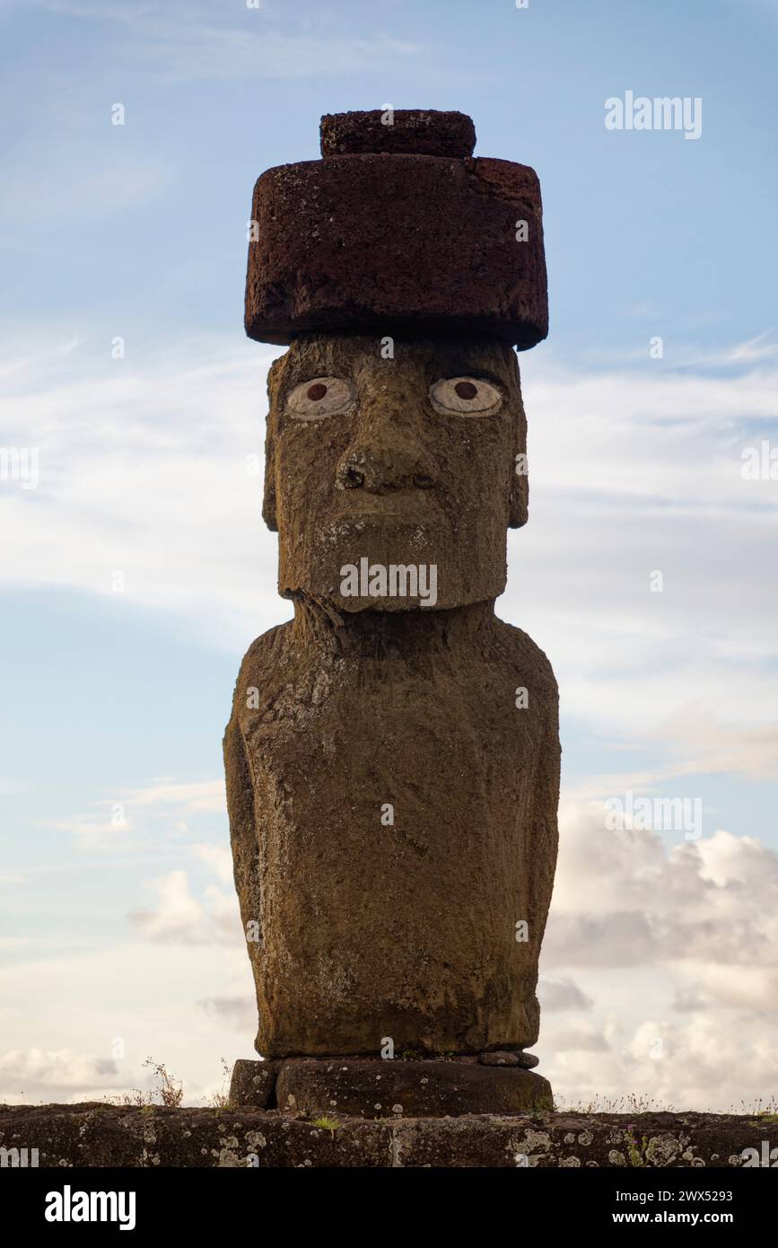 Hanga Roa, Easter Island, Chile. 30th Dec 2023. Ahu Ko Te Riku, and its restored eyes at the archaeological site of Ahu Tahai located in Hanga Roa. Stock Photo