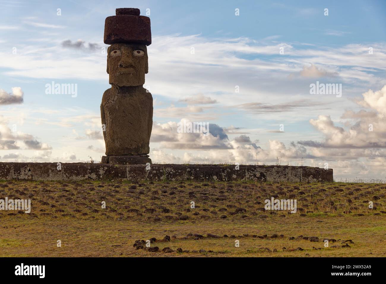 Hanga Roa, Easter Island, Chile. 30th Dec 2023. Ahu Ko Te Riku, and its restored eyes at the archaeological site of Ahu Tahai located in Hanga Roa. Stock Photo