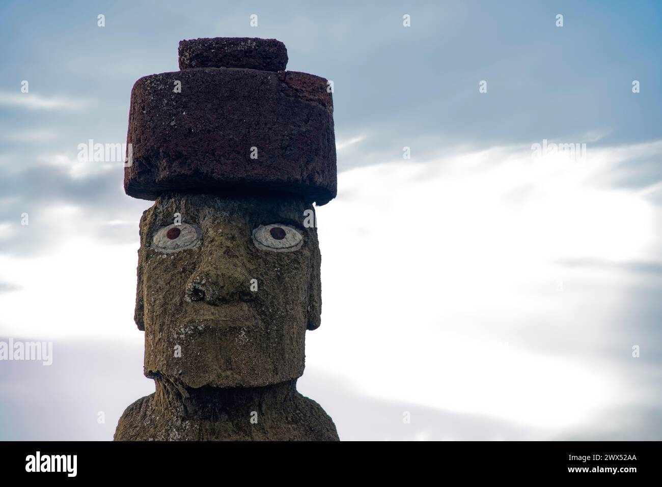 Hanga Roa, Easter Island, Chile. 30th Dec 2023. Ahu Ko Te Riku, and its restored eyes at the archaeological site of Ahu Tahai located in Hanga Roa. Stock Photo