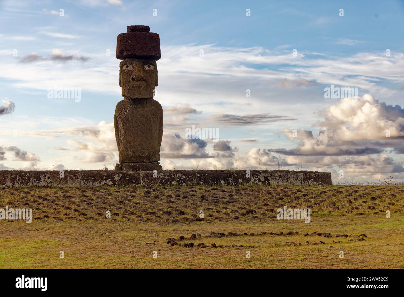 Hanga Roa, Easter Island, Chile. 30th Dec 2023. Ahu Ko Te Riku, and its restored eyes at the archaeological site of Ahu Tahai located in Hanga Roa. Stock Photo