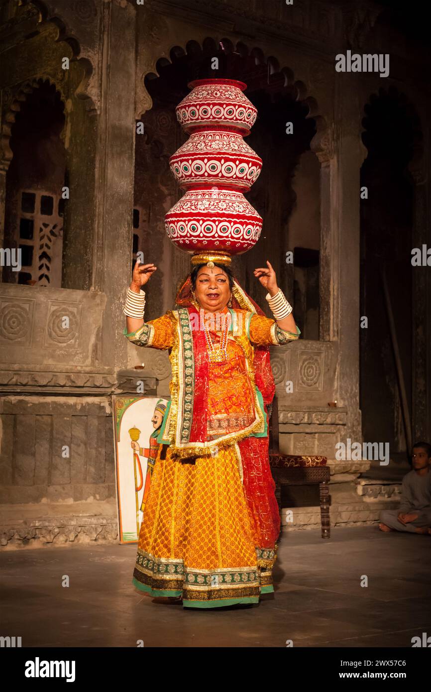 Bhavai dance of Rajasthan, India Stock Photo - Alamy