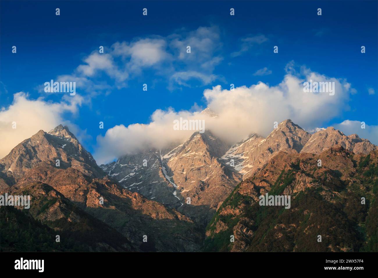 Timelapse sunset sky clouds hi-res stock photography and images - Alamy