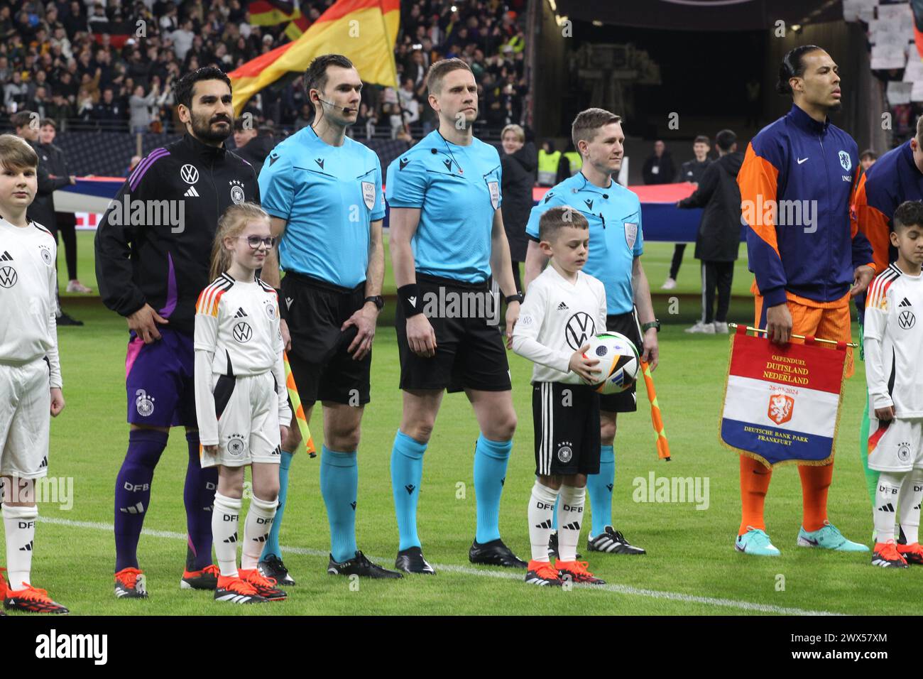 équipe de football pays bas hi-res stock photography and images - Alamy