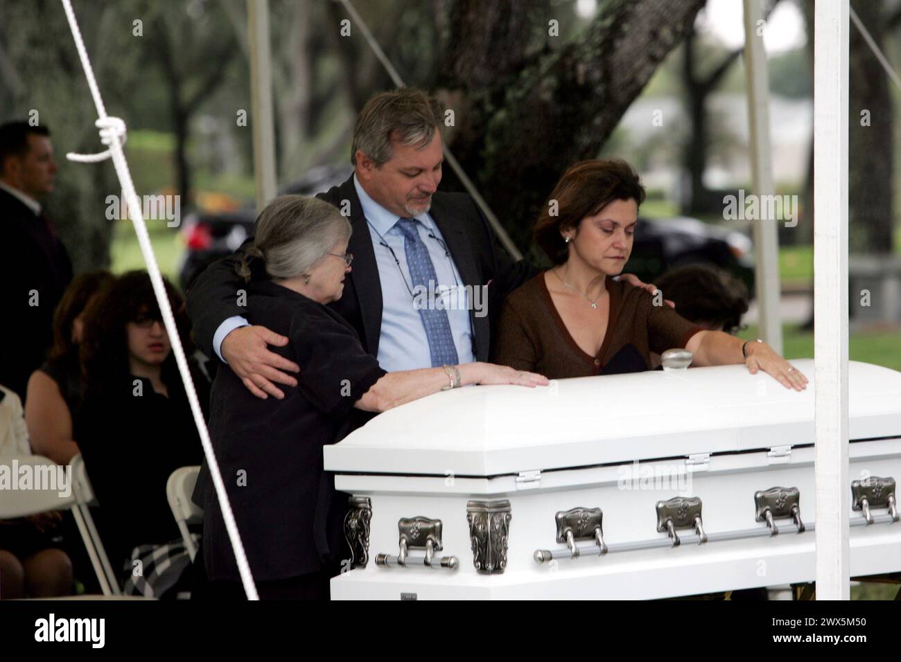 JUPITER, FL,  OCTOBER 31:  (EXCLUSIVE COVERAGE OF FUNERAL)   Paul Merhige, who killed 6-year-old Makayla Sitton and three others at a Thanksgiving feast in Jupiter in 2009, will be rotting behind bars until he dies!  Palm Beach Circuit Judge Joseph Marx handed down seven life sentences to Merhige, 37, after an emotional plea hearing.  Marx sentenced Merhige over the objections of Makayla’s parents, Jim and Muriel Sitton. Holding a lock of Makayla’s hair and her picture, the couple asked that Marx reject a plea deal worked out with the Palm Beach County State Attorney.– No death penalty for chi Stock Photo