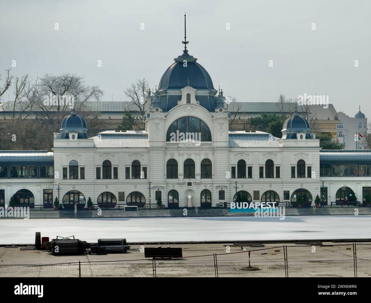The City Park Ice Rink and Boating, closed for the summer months Stock Photo Alamy