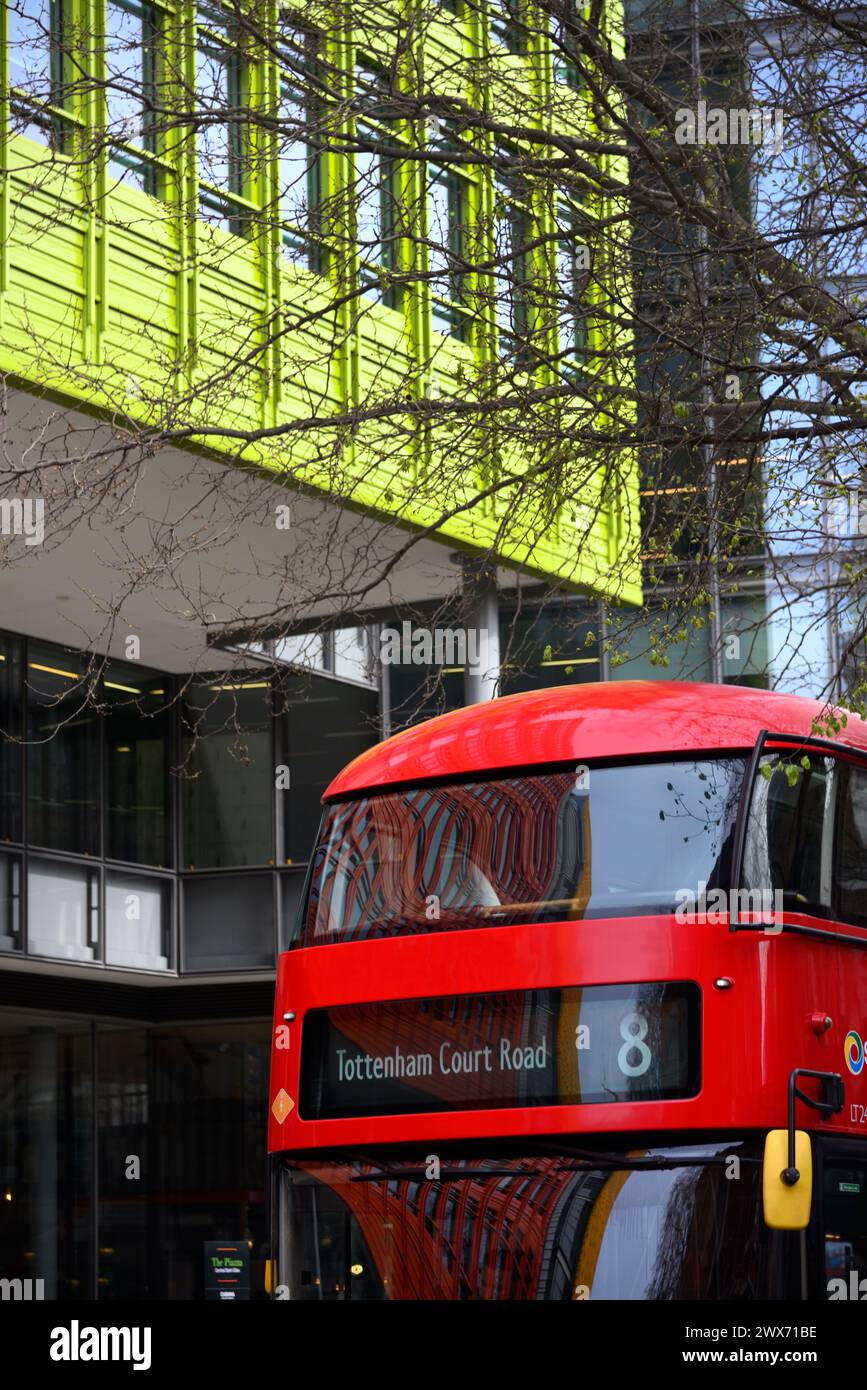 A bus around london hi-res stock photography and images - Alamy