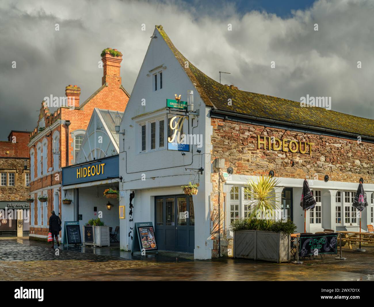 The Hideout is a Greene King Pub situated opposite the historic Castle Museum on Castle Green in Taunton, Somerset, England. Stock Photo