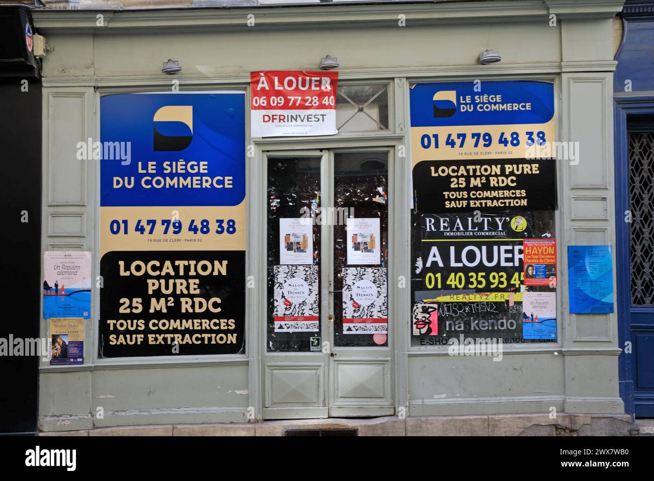 France, Ile-de-France region, Paris Île Saint-Louis, rue Saint-Louis en l'Ile, business for rent, 21 March 2024 Stock Photo