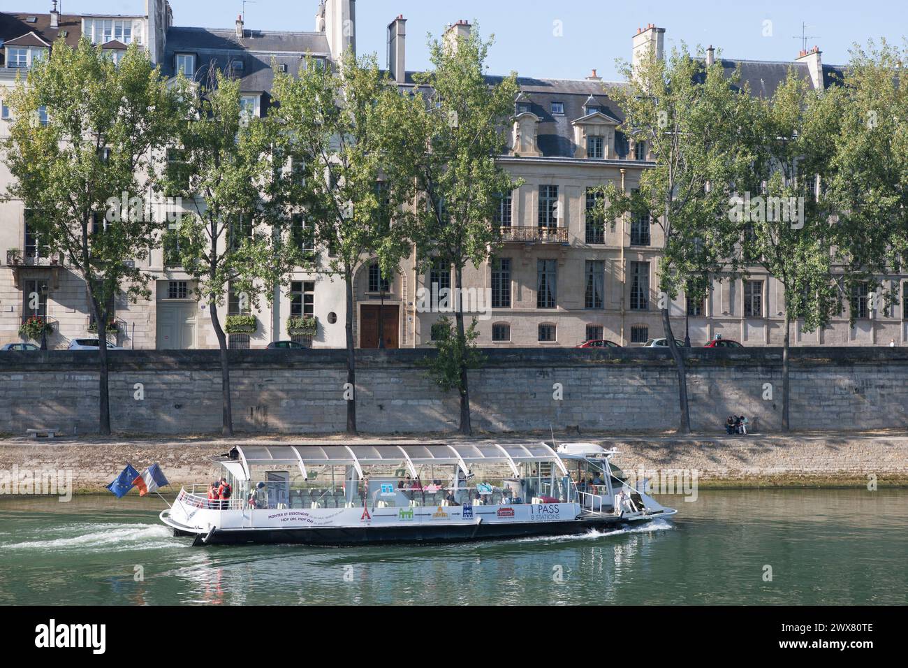 Paris, 4th arrondissement, Île Saint Louis, 17 Quai d'Anjou, Hotel de ...