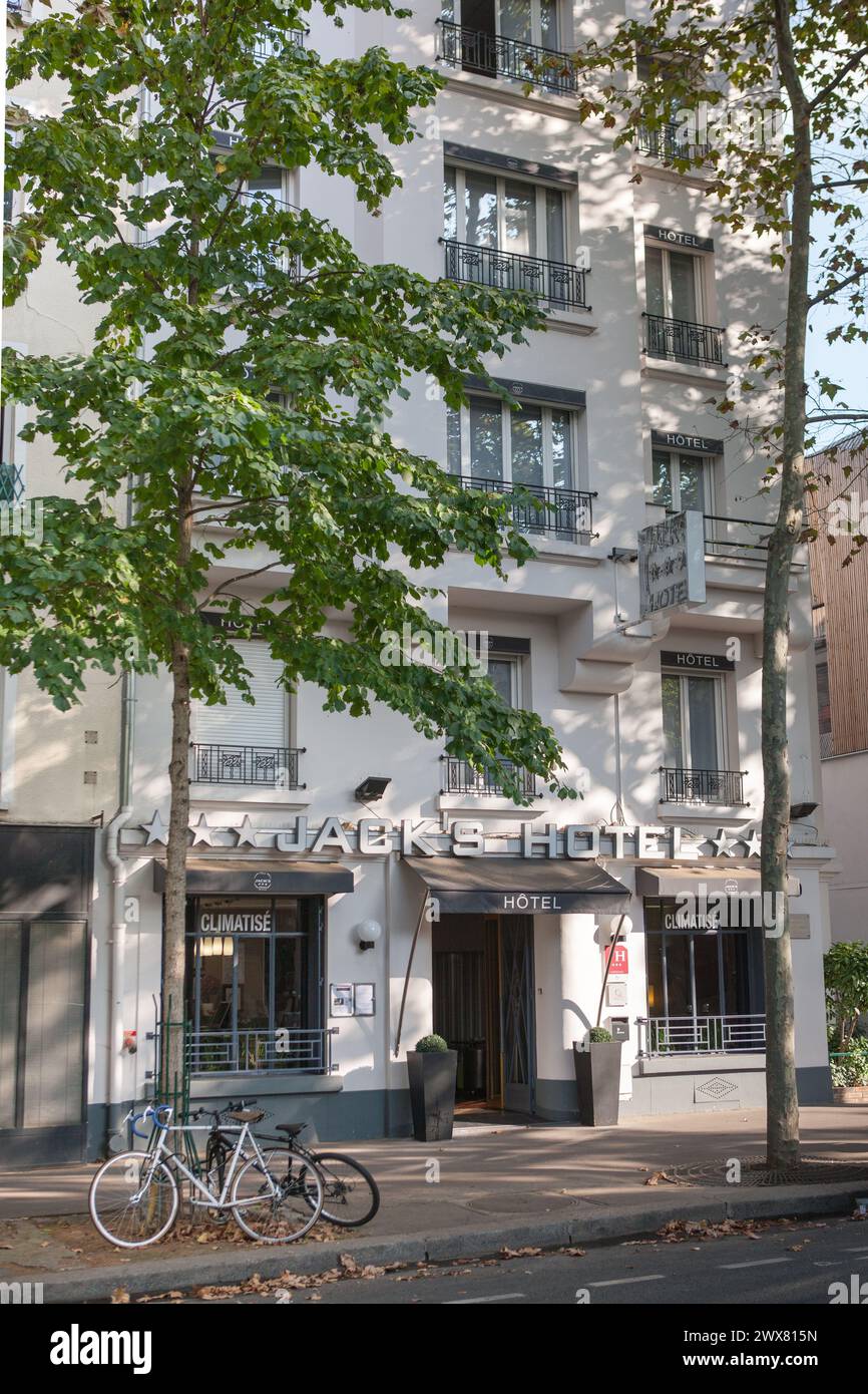 France, Île de France region, Paris 13th arrondissement, 19 rue Stephen Pichon, Jack's Hotel where French writer Jean Genet died, Stock Photo