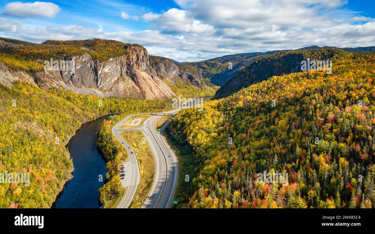 Scenic road in Canadian Mountain Landscape Valley with River. Fall