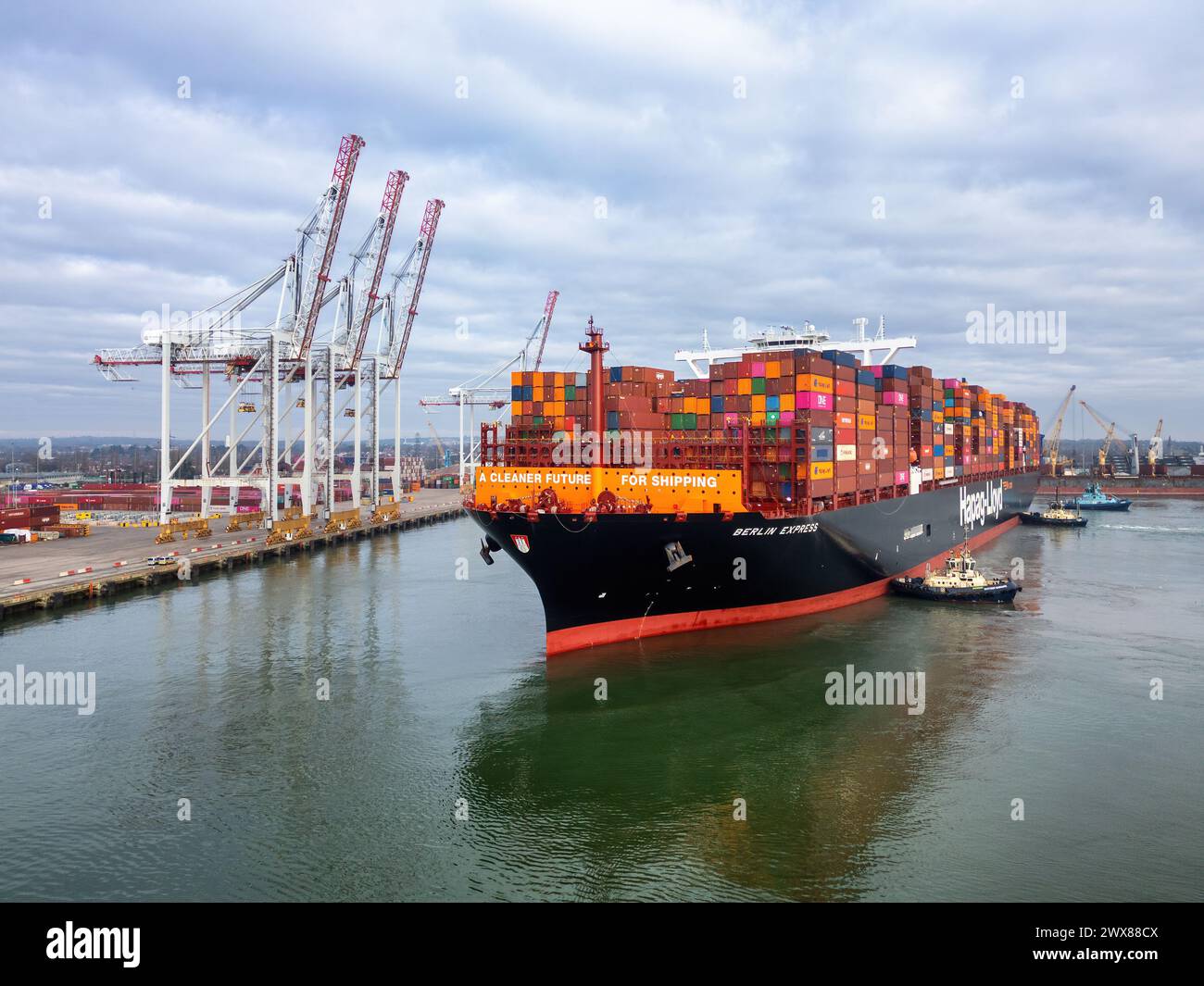 Ultra large container ship hi-res stock photography and images - Alamy