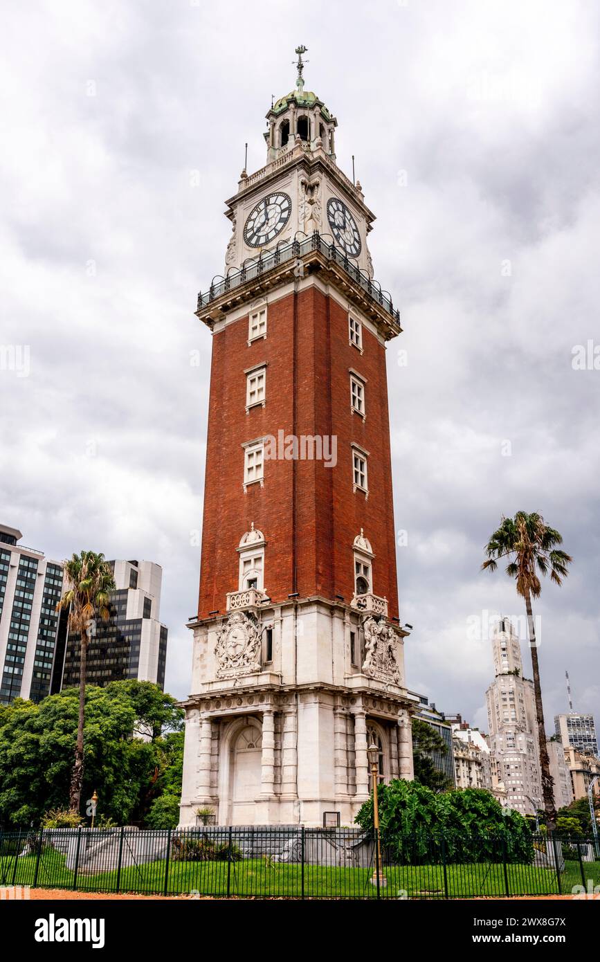 The Torre Monumental (previously called Torre de Los Ingleses) Plaza ...