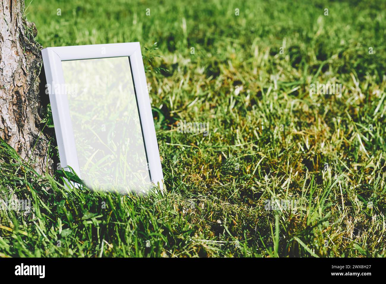 White poster text hi-res stock photography and images - Alamy