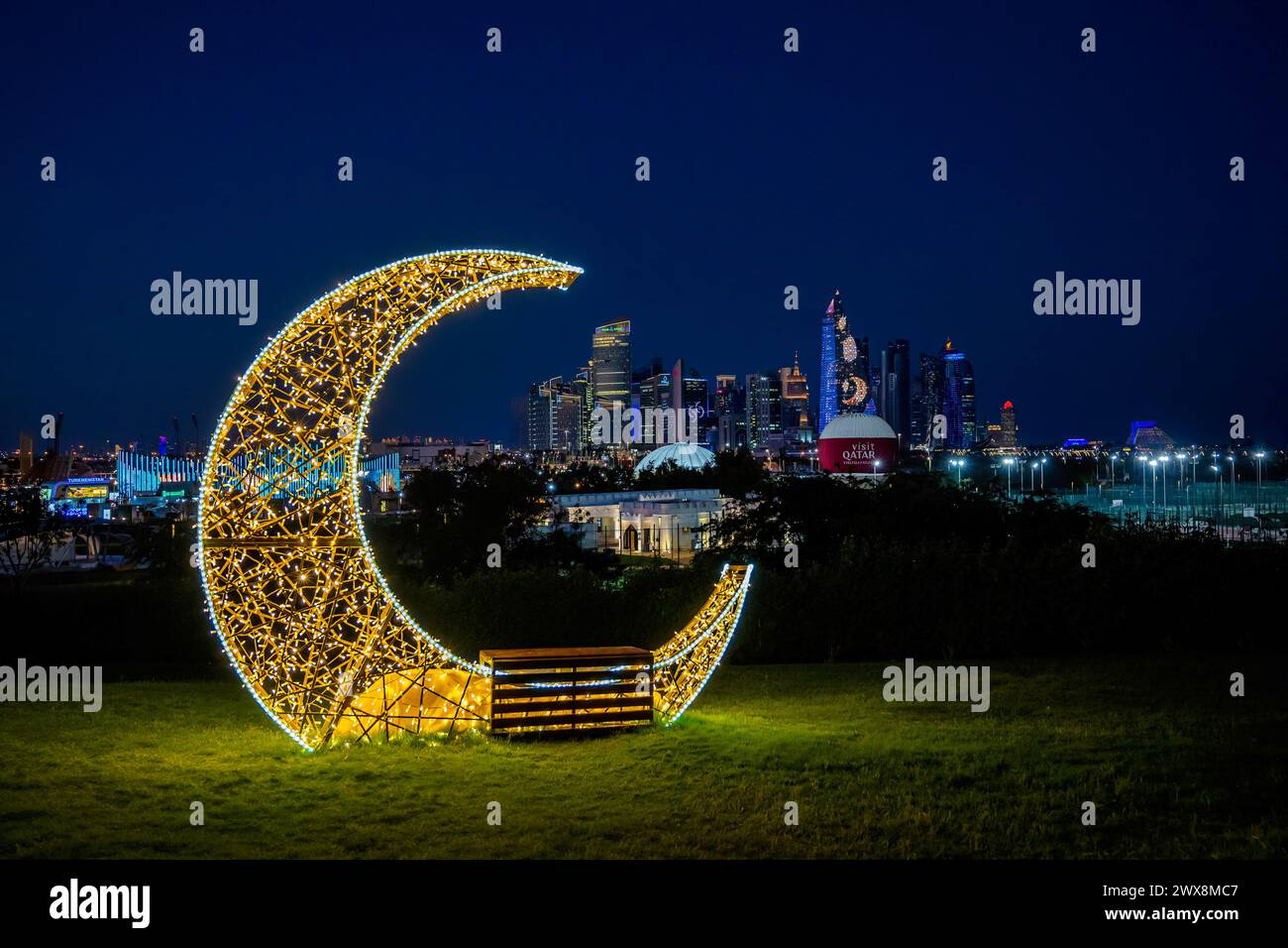 ramadan crescent qatar
