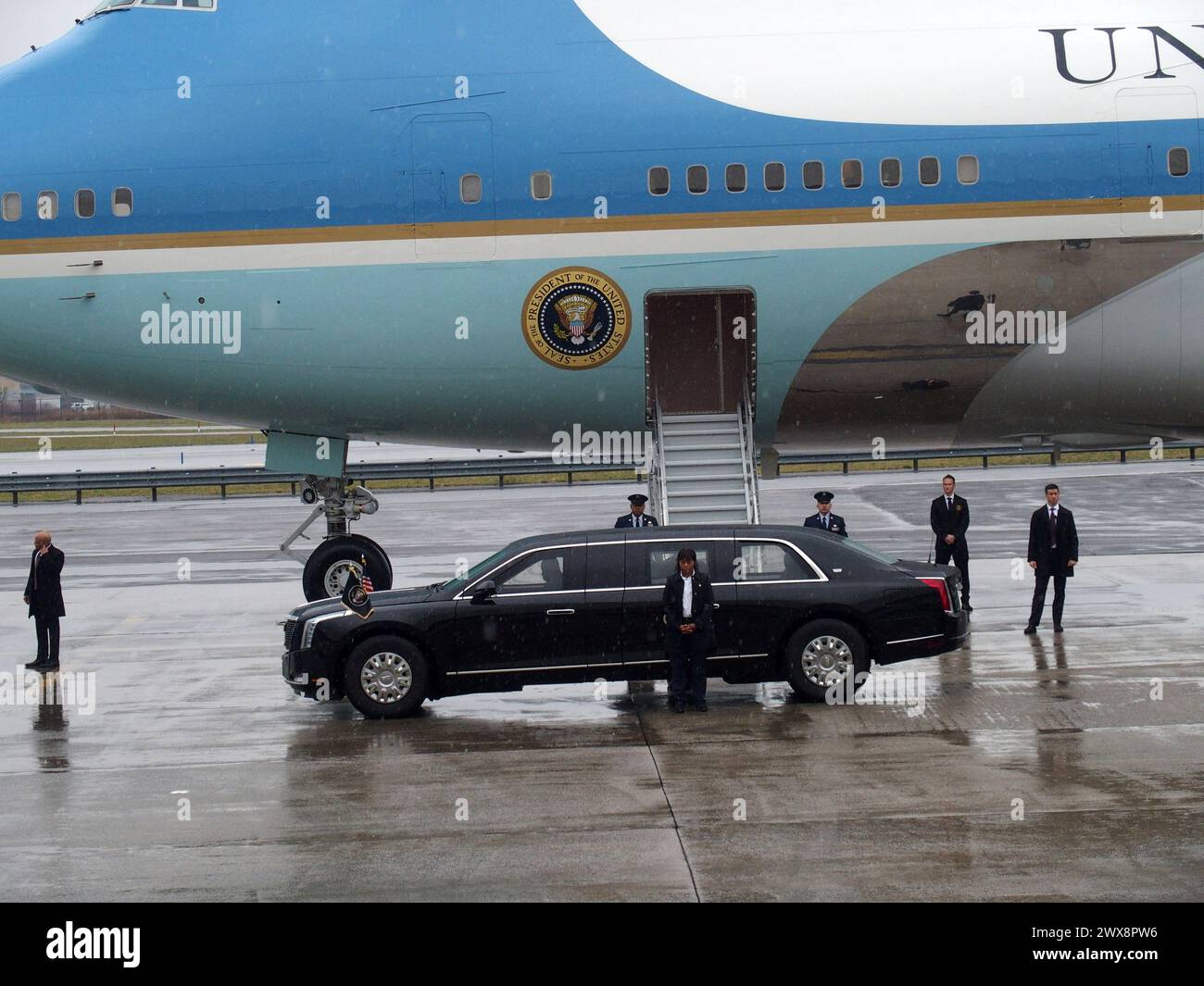 New York, New York, USA. 28th Mar, 2024. Queens New York, President Joseph R. Bident arrives on a rain soaked day at John F. Kennedy Airport on Airforce One to attend a sold out political fundraiser at Radio City Music Hall.also in attendance are former President Barack Obama and Former President Bill Clinton . Former President Barack Obama arrived on Airforce 1 with President Joe Biden (Credit Image: © Bruce Cotler/ZUMA Press Wire) EDITORIAL USAGE ONLY! Not for Commercial USAGE! Stock Photo
