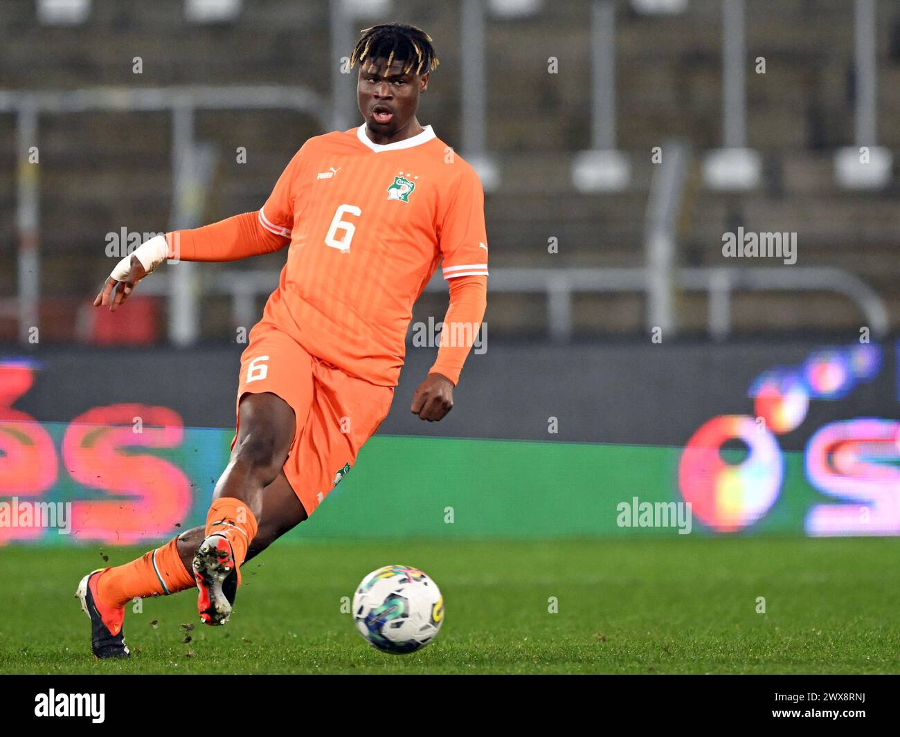 LENS - Emmanuel Agbadou of Ivory Coast during the friendly Interland ...