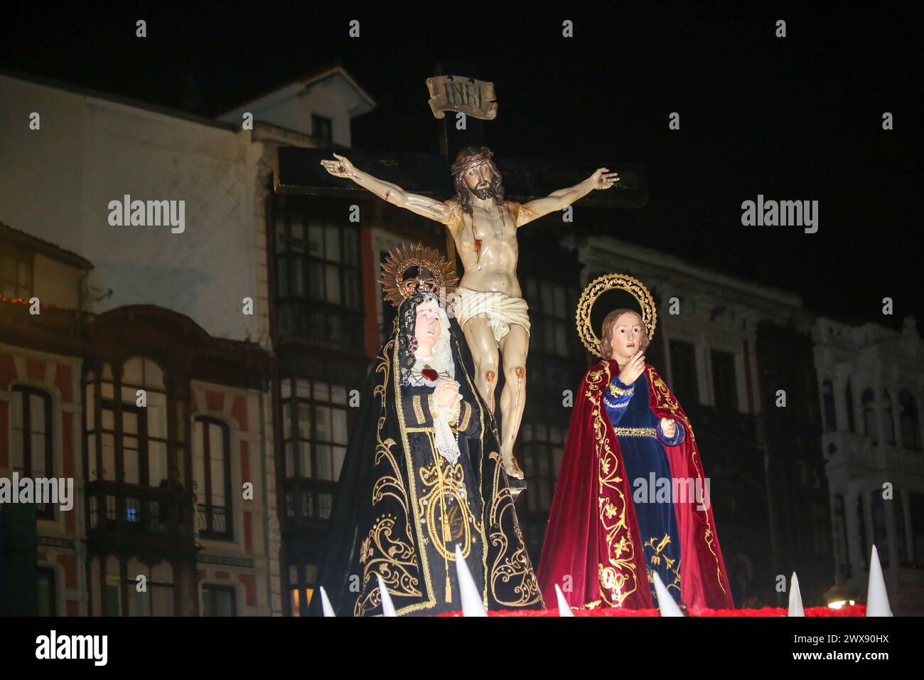 Aviles, Spain, March 28th, 2024: The passing of the 'Third Word' during the Procession of Silence, on March 28, 2024, in Aviles, Spain. Credit: Alberto Brevers / Alamy Live News. Stock Photo