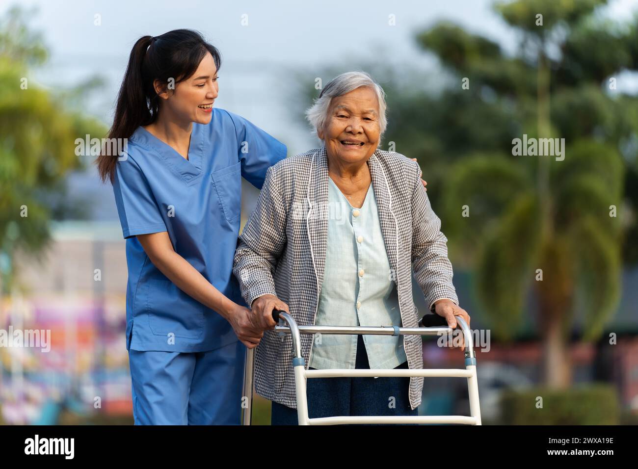 Elderly chinese woman walker hi-res stock photography and images - Alamy