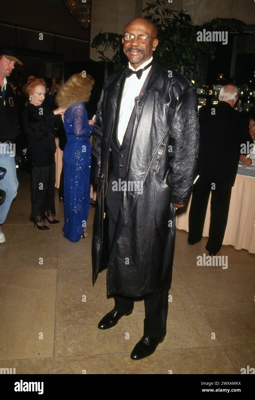 29th Mar 2024. **FILE PHOTO** Louis Gossett Jr. Has Passed Away. Louis Gossettt Jr. at Daily Variety Salutes Army Archerd at Beverly Hilton Hotel in Beverly Hills, California, January 29, 1993 Credit: Ralph Dominguez/MediaPunch Credit: MediaPunch Inc/Alamy Live News Stock Photo
