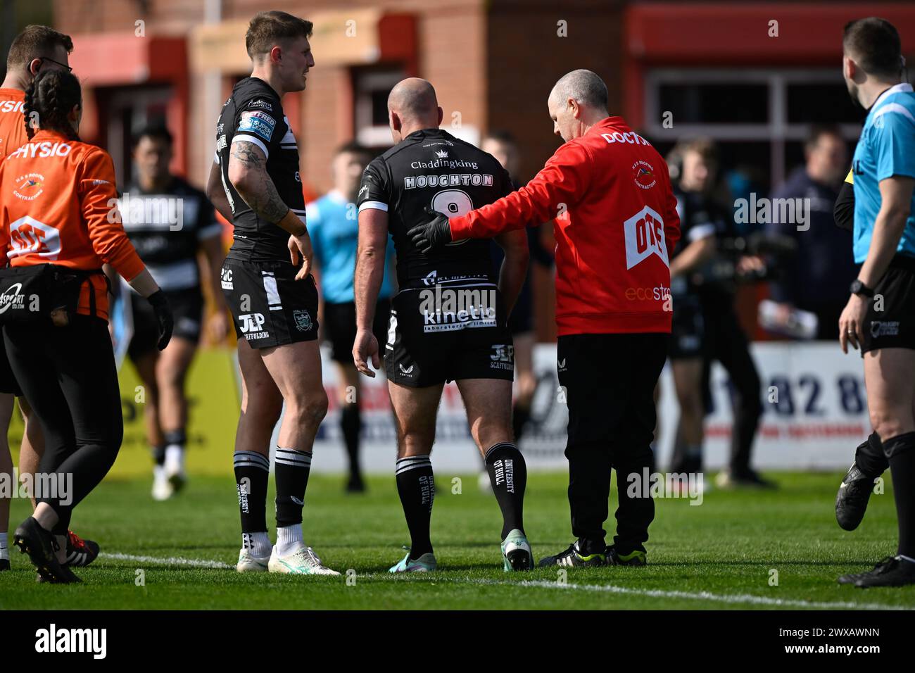 Danny Houghton Hull FC leaves the field after suffering an injury during the Betfred Super League match Hull KR vs Hull FC at Sewell Group Craven Park, Kingston upon Hull, United Kingdom, 29th March 2024 (Photo by Craig Cresswell/News Images) in, on 3/29/2024. (Photo by Craig Cresswell/News Images/Sipa USA) Credit: Sipa USA/Alamy Live News Stock Photo