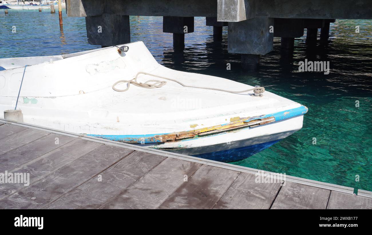 Water without boats hi-res stock photography and images - Alamy