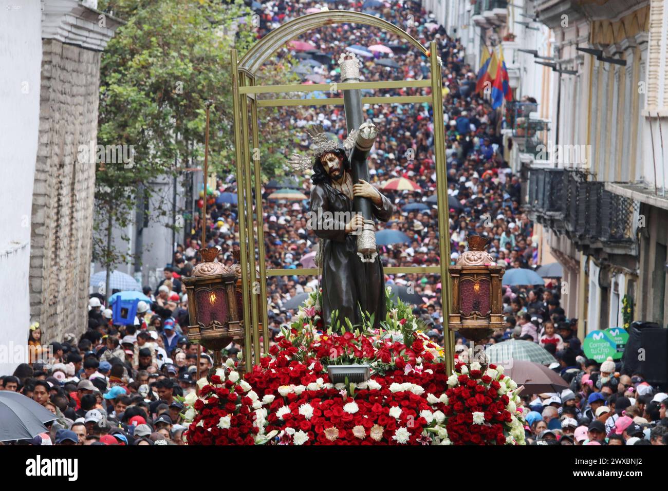 PROCESION-JESUS-DEL-GRAN-PODER Quito, viernes 29 de marzo del 2024 Procesion de Semana Santa o Semana Mayor, de fieles Catolicos, Jesus del Gran Poder 2024, en el centro historico de la Capital. Fotos:Rolando Enriquez/API Quito Pichincha Ecuador ACE-PROCESION-JESUS-DEL-GRAN-PODER-56343673f3065b9b12387e9554129cc5 *** PROCESSION JESUS OF THE GREAT POWER Quito, Friday, March 29, 2024 Procession of Holy Week or Semana Mayor, of faithful Catholics, Jesus of the Great Power 2024, in the historic center of the Capital Photos Rolando Enriquez API Quito Pichincha Ecuador ACE PROCESSION JESUS OF THE GRE Stock Photo