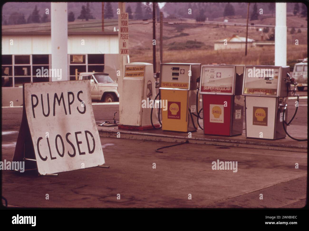 Gasoline shortage 1973 hi-res stock photography and images - Alamy