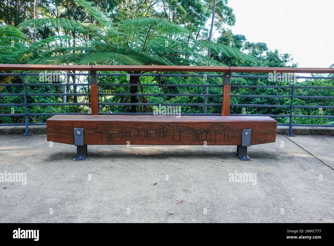 Artistici wooden bench hires stock photography and images Alamy