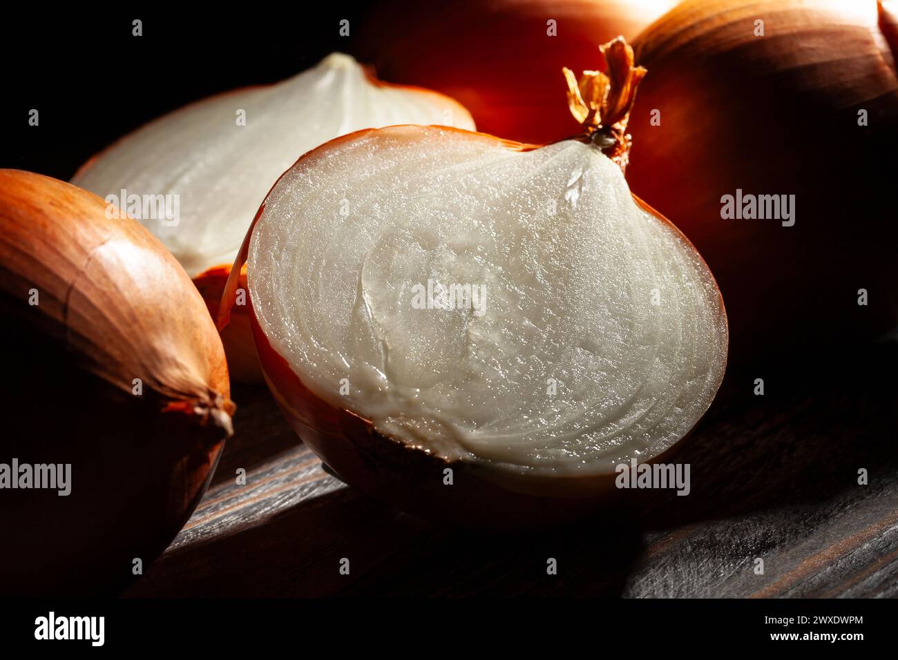 Food background fresh onions hi-res stock photography and images - Alamy