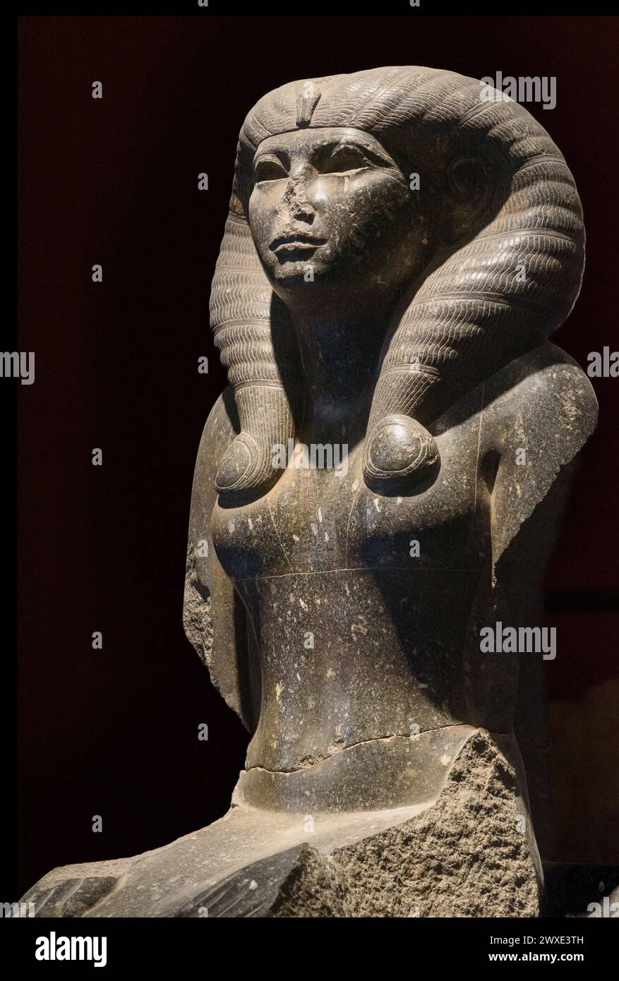 Statue of Nofret, Queen of Sesostris II, Egyptian Middle Kingdom ...