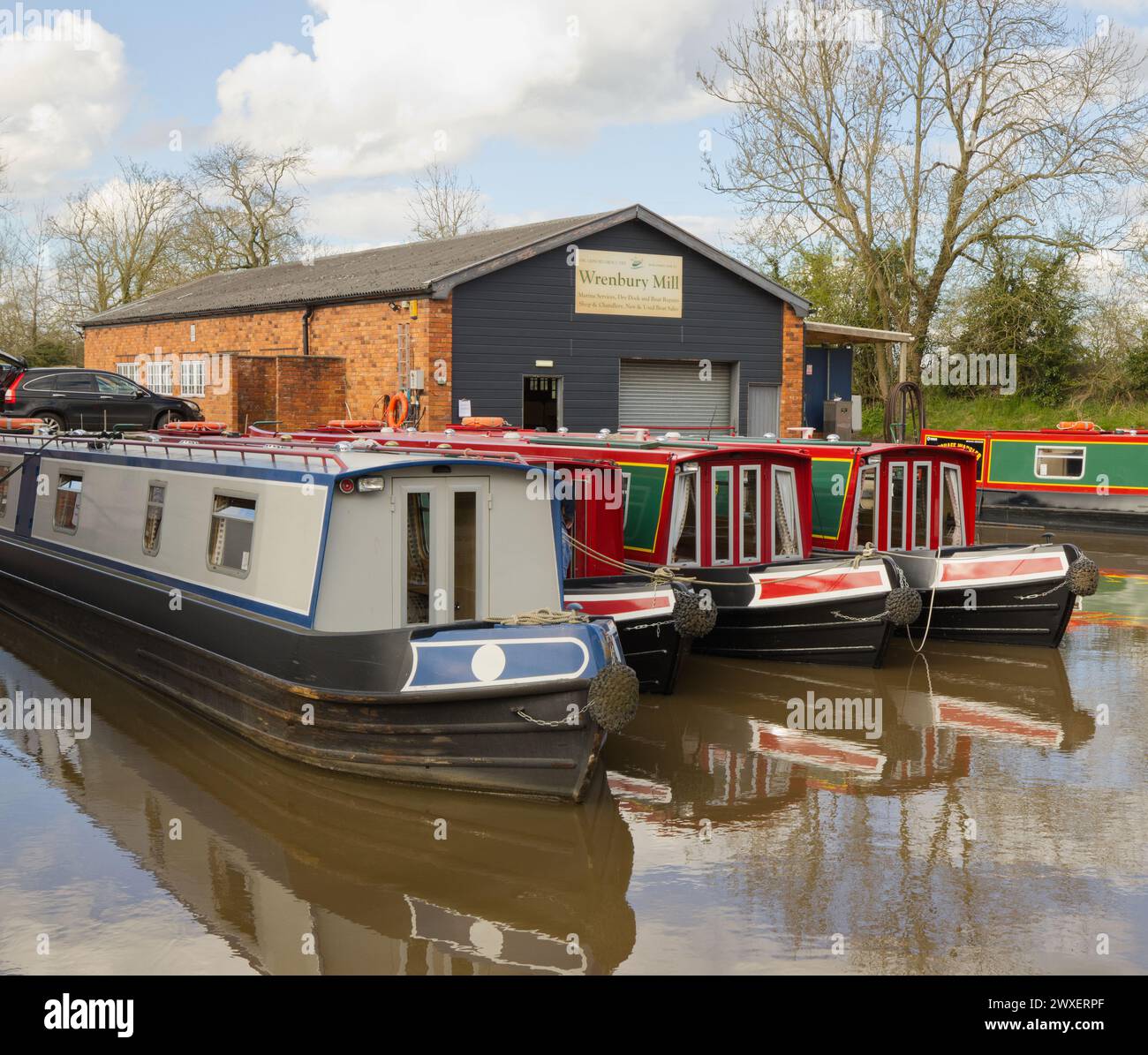 Wrenbury Wharf And Narrow Boats At Their Moorings On The Llangollen wrenbury-wharf-and-narrow-boats-at-their-moorings-on-the-llangollen