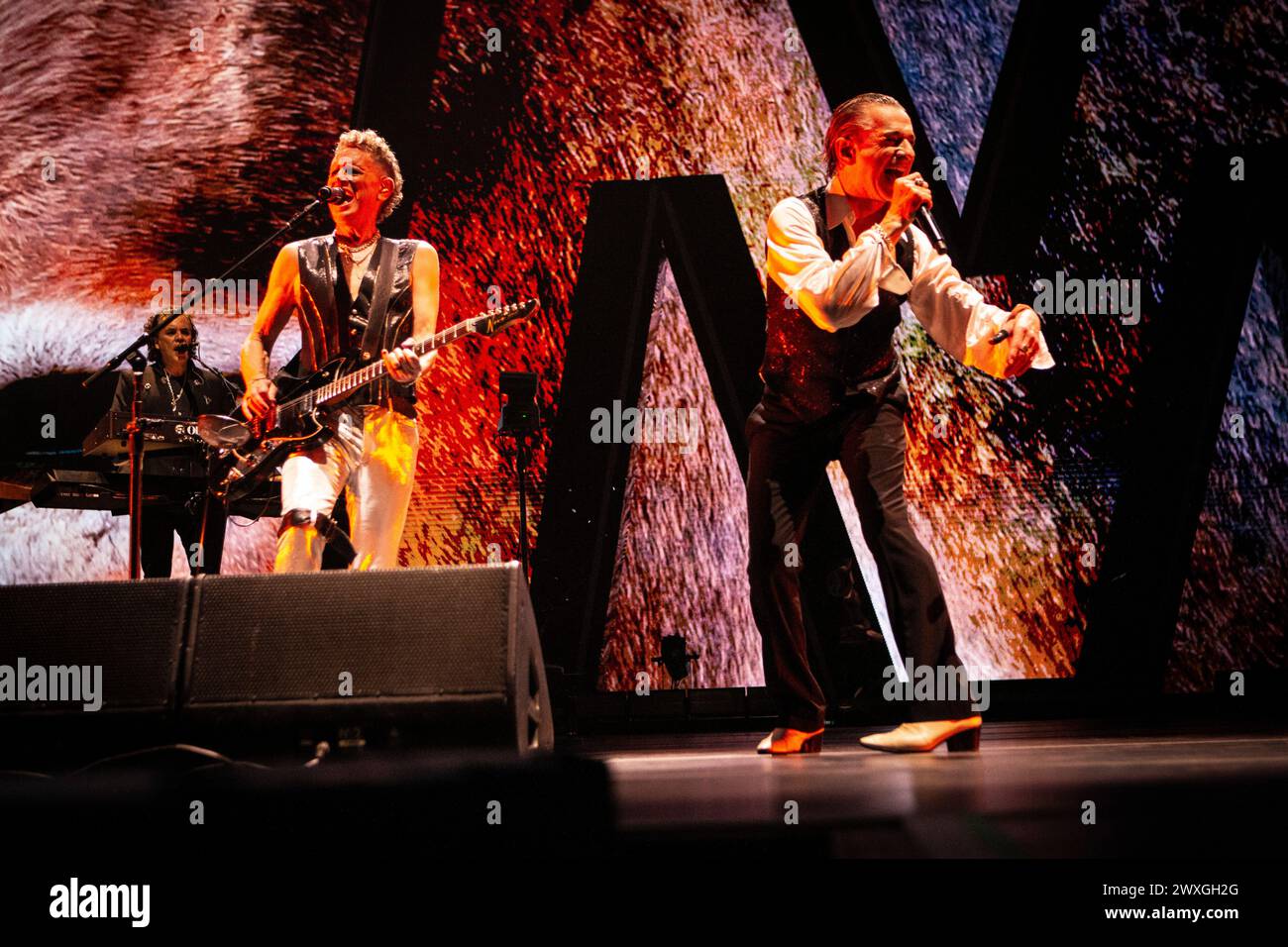 Martin gore dave gahan depeche hi-res stock photography and images - Alamy