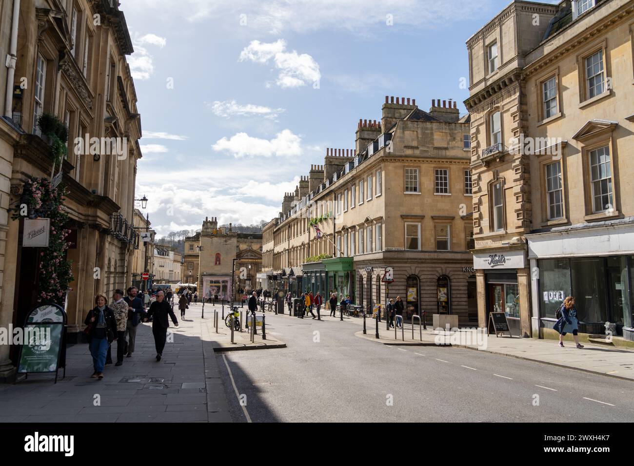 Street scene in the historic city of Bath, Somerset, UK, including ...