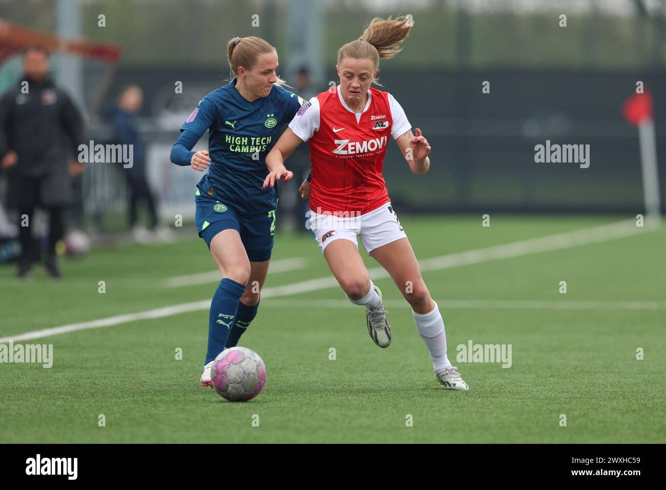 Veerle van der most sara thrige hires stock photography and images Alamy