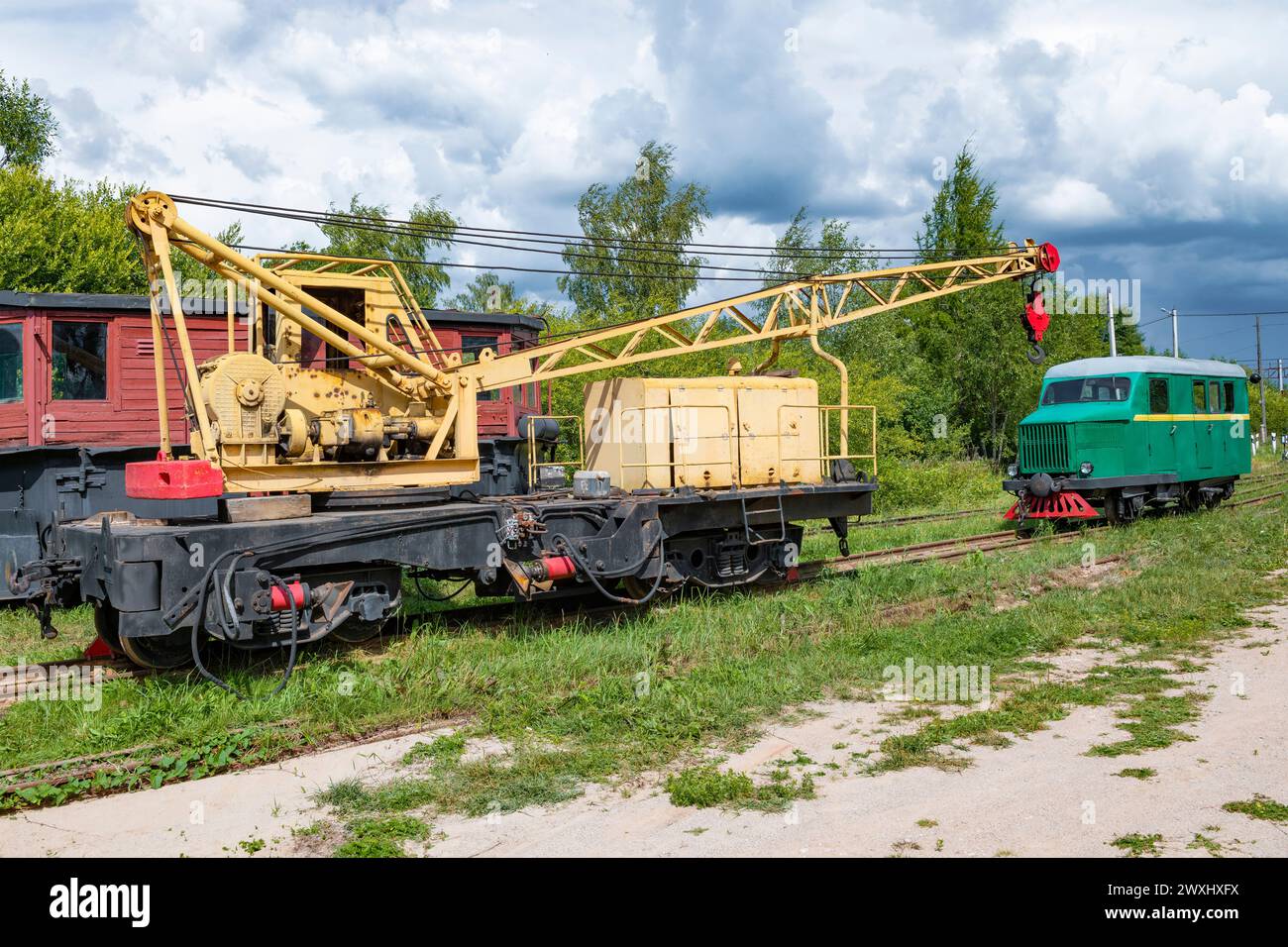 TESOVO-NETYLSKY, RUSSIA - JULY 15, 2023: Crane installation LT-110 and motor carriage PD-1 in the museum of narrow-gauge railways on a July day. Tesov Stock Photo