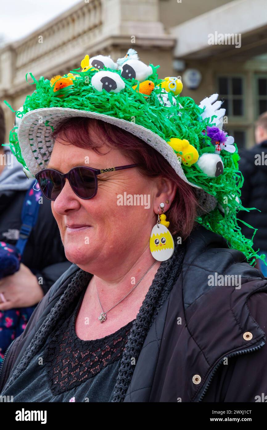 Lyme Regis, Dorset, UK. 31st March 2024. Crowds visit Lyme Regis to see the wonderful array of