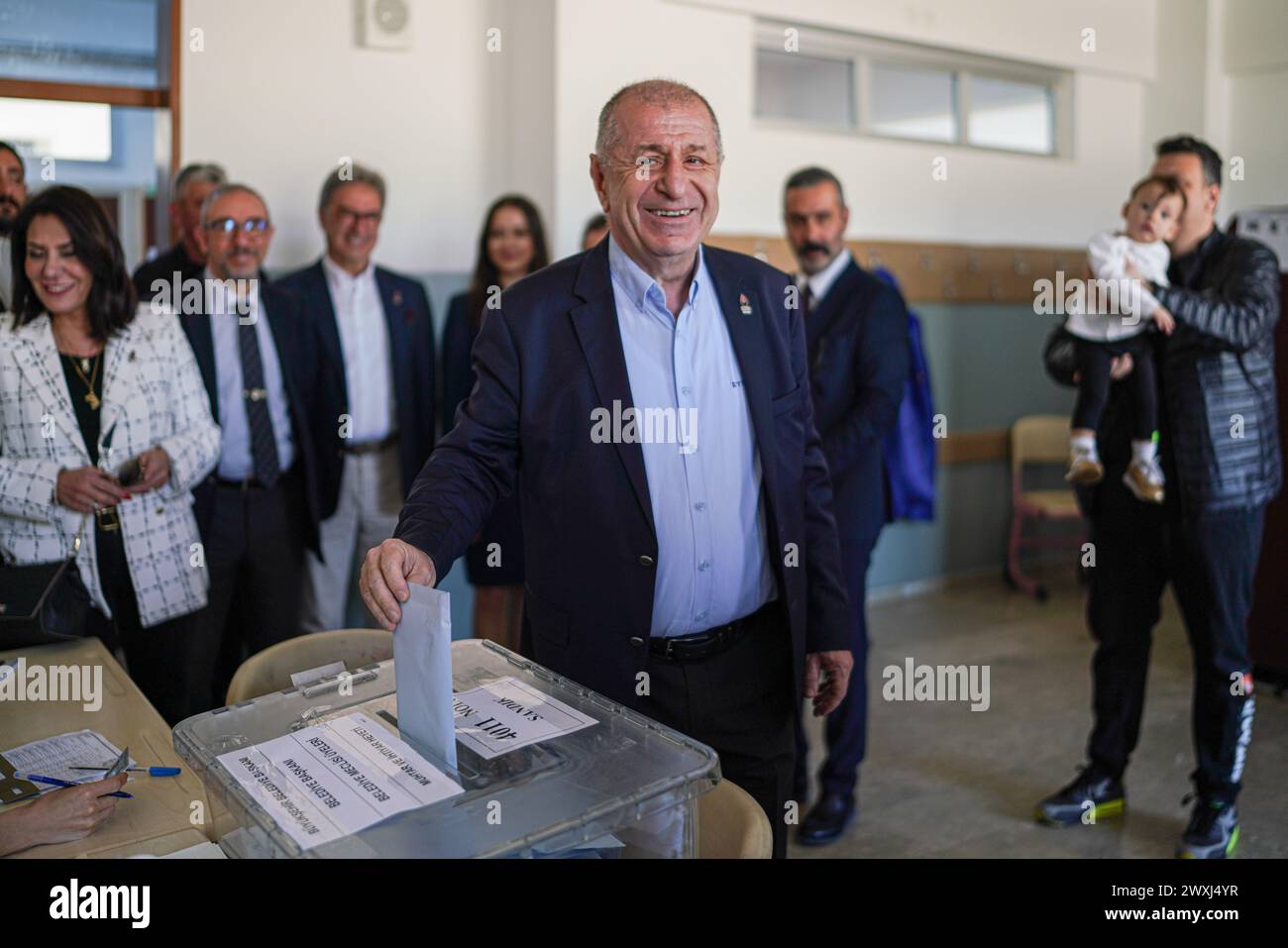 Ankara, Turkey. 31st Mar, 2024. Zafer Party (ZP) Chairman Ümit Özda? casts his vote. Victory Party (ZP) Chairman Ümit Özda? cast his vote at TSK Mehmetçik Foundation Hafize ?hsan Payaza Secondary School in Ankara in the March 31, 2024 Local Administrations General Elections in Turkey. (Photo by Tunahan Turhan/SOPA Images/Sipa USA) Credit: Sipa USA/Alamy Live News Stock Photo